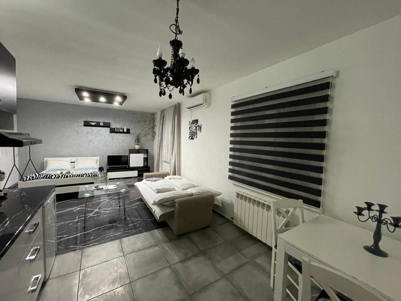 Airport Apartments Belgrado Habitación foto