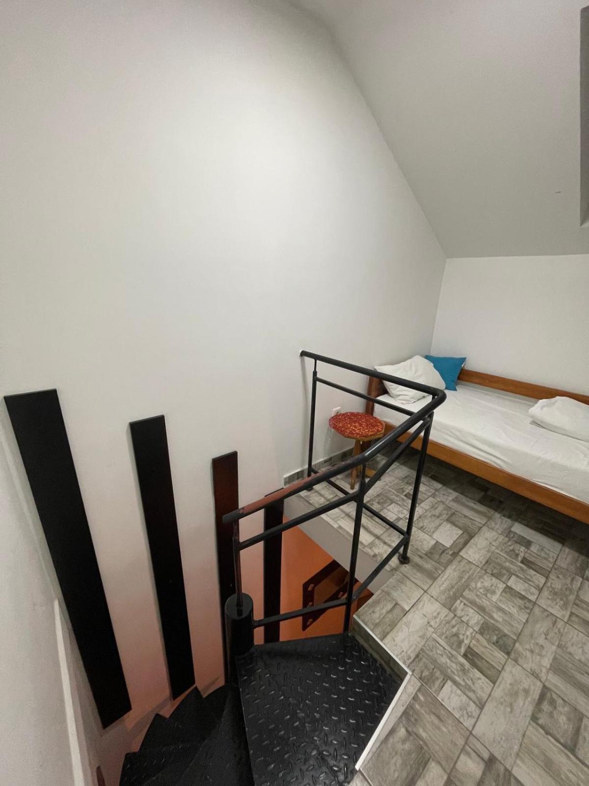 Airport Apartments Belgrado Habitación foto