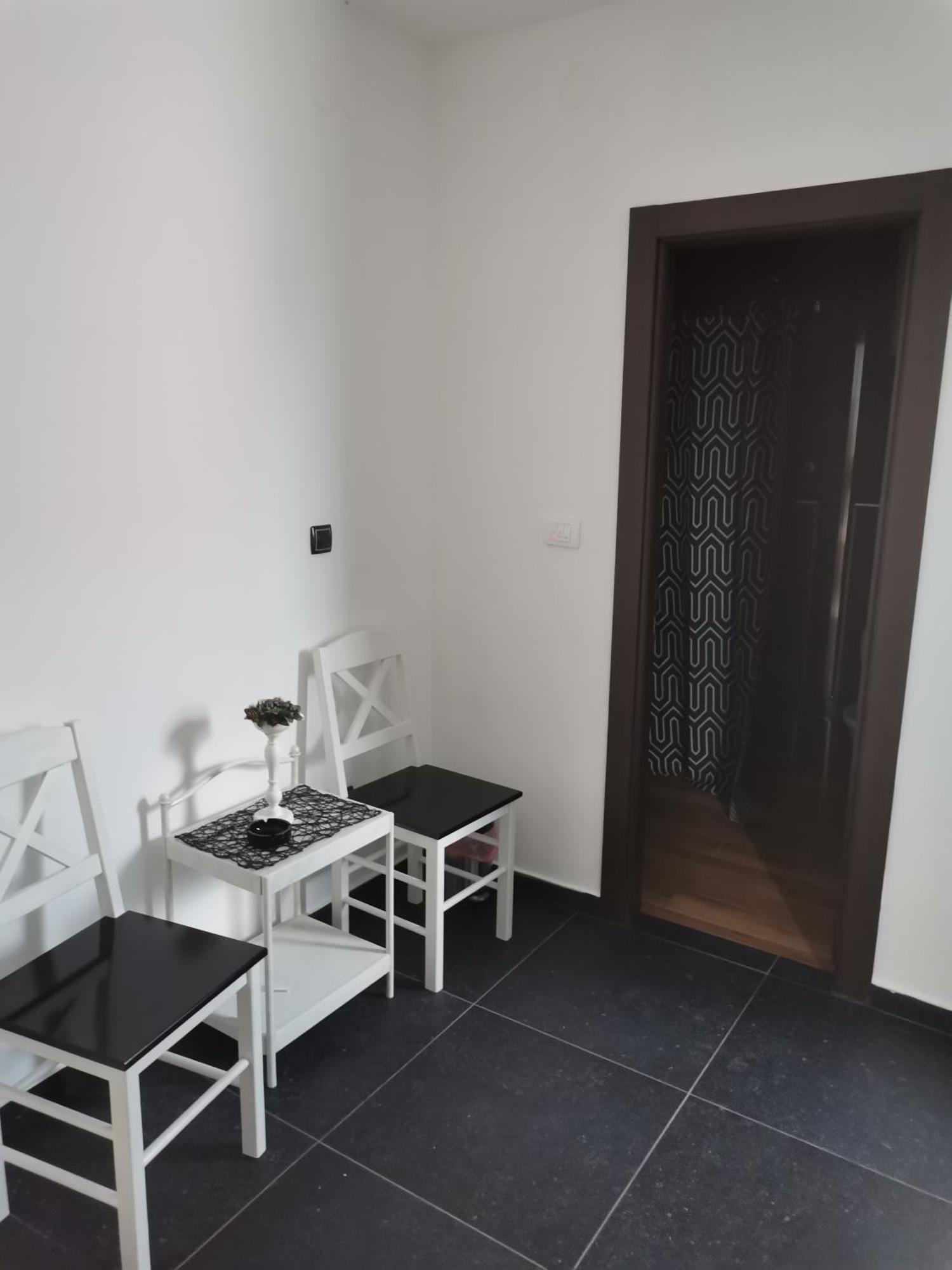 Airport Apartments Belgrado Habitación foto