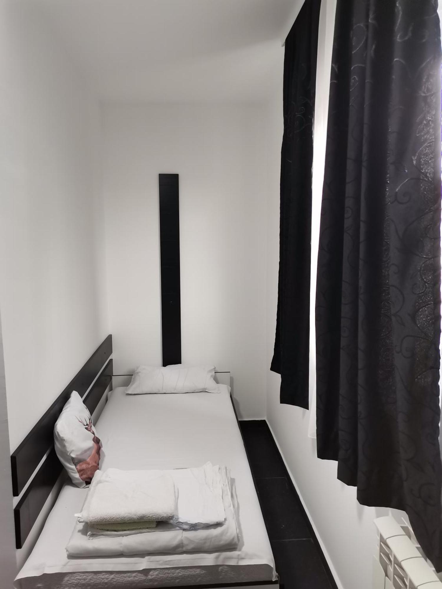Airport Apartments Belgrado Habitación foto